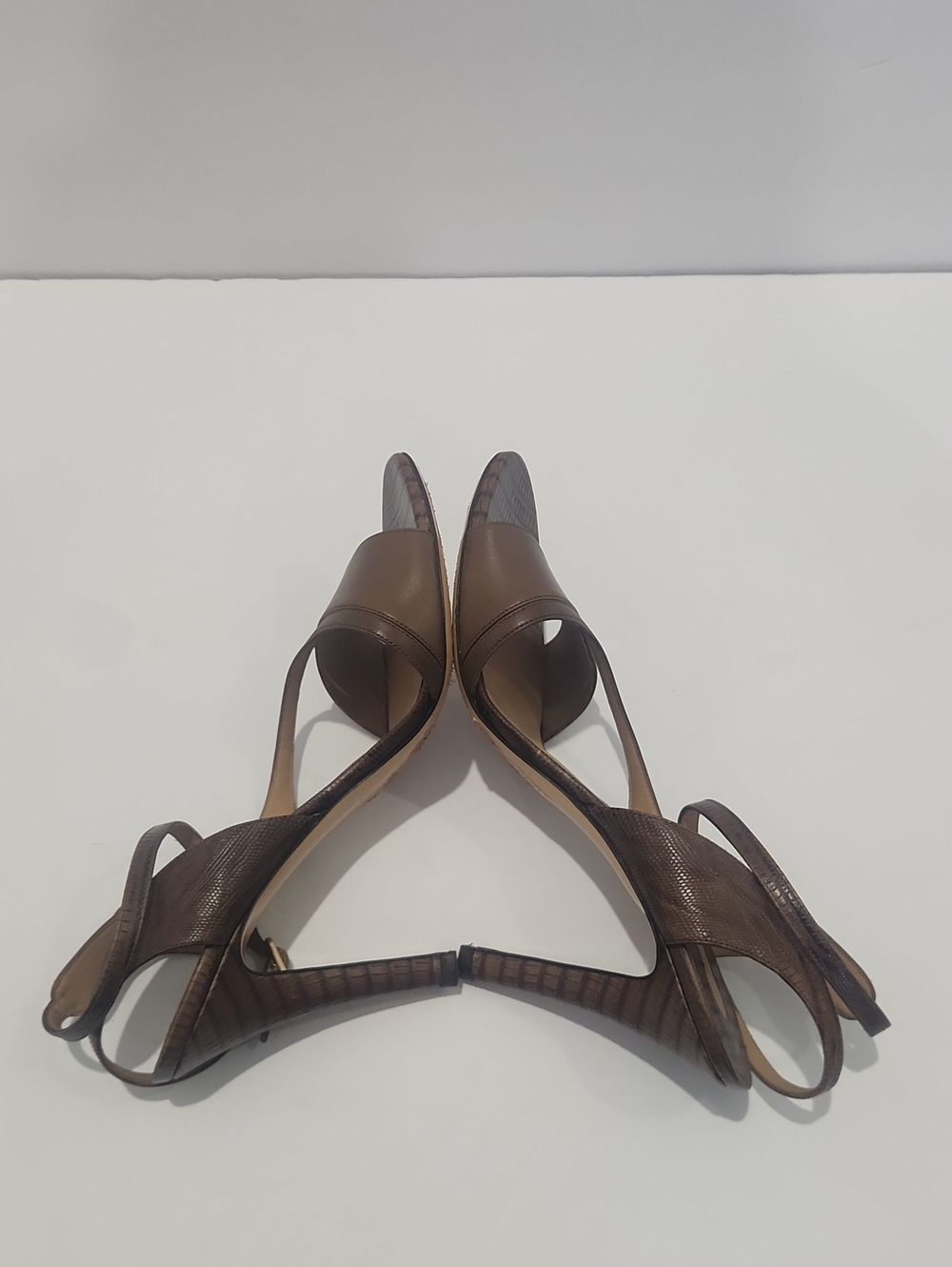 Salvatore Ferragamo Lizard Embossed Leather Heels - Picture 7 of 16